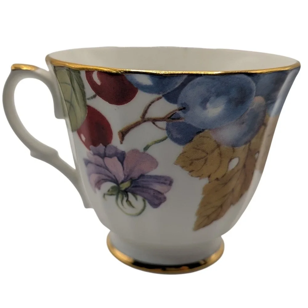Vintage Royal Kingston Teacup‎ Footed Floral Leaves Grapes Hand Painted England